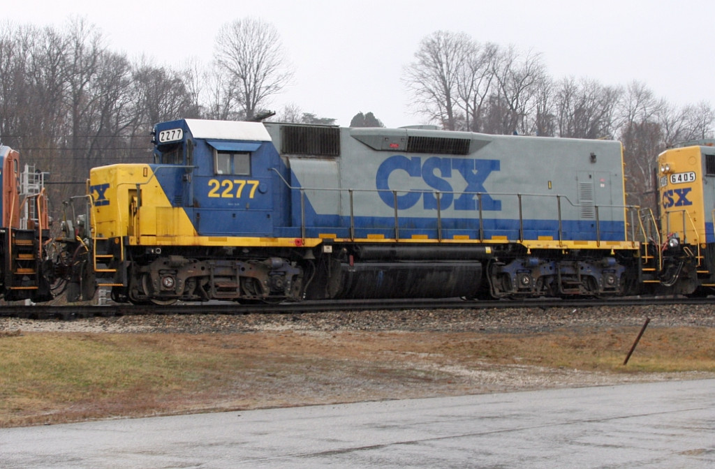 CSX 2277 shortly before getting the YN3 treatment